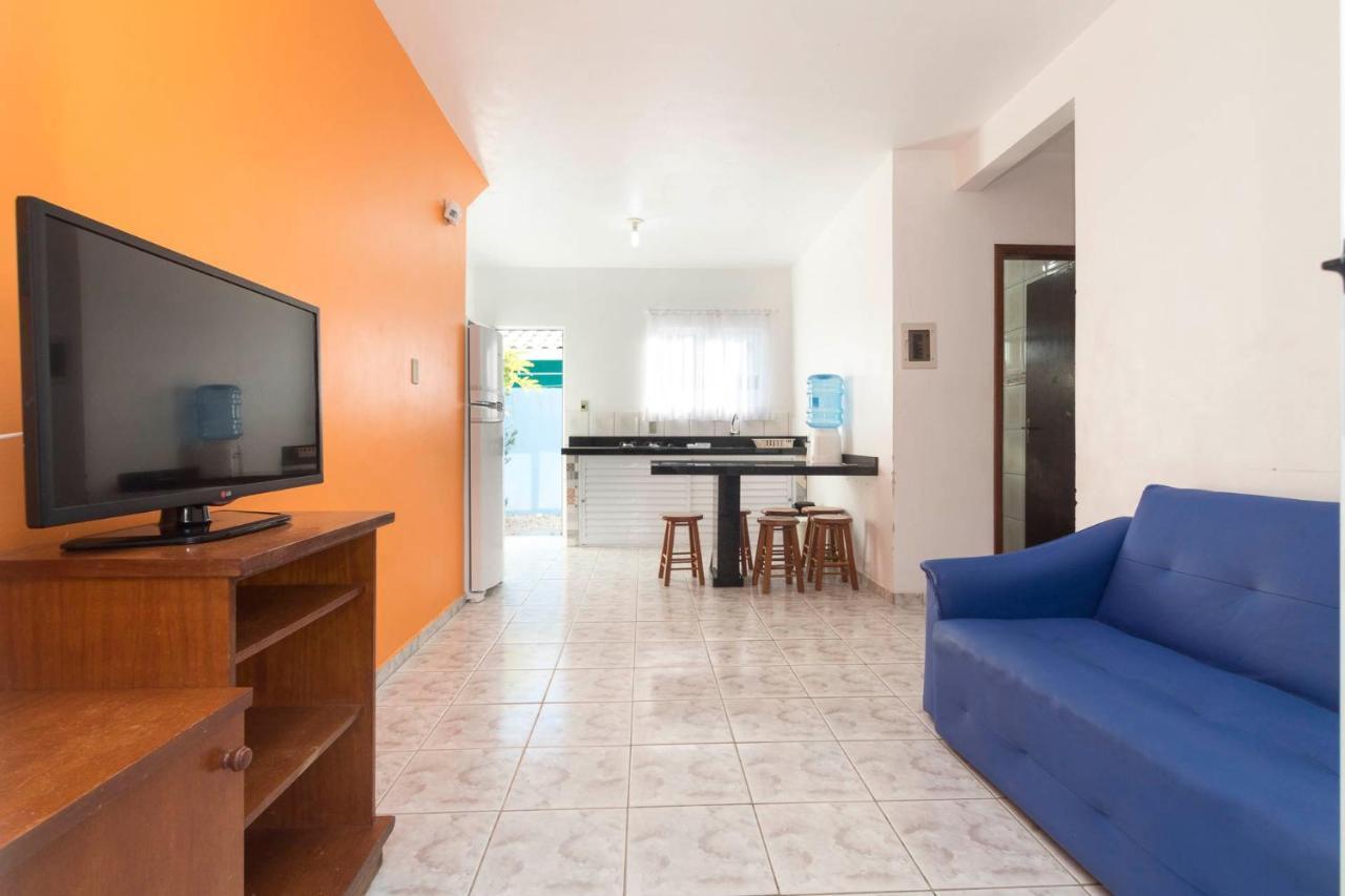 Apartamento Ferias De Verao 02 Apartment บอมบินญัส ภายนอก รูปภาพ